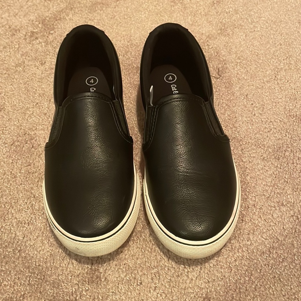 Boys slip on shoes, size 4
